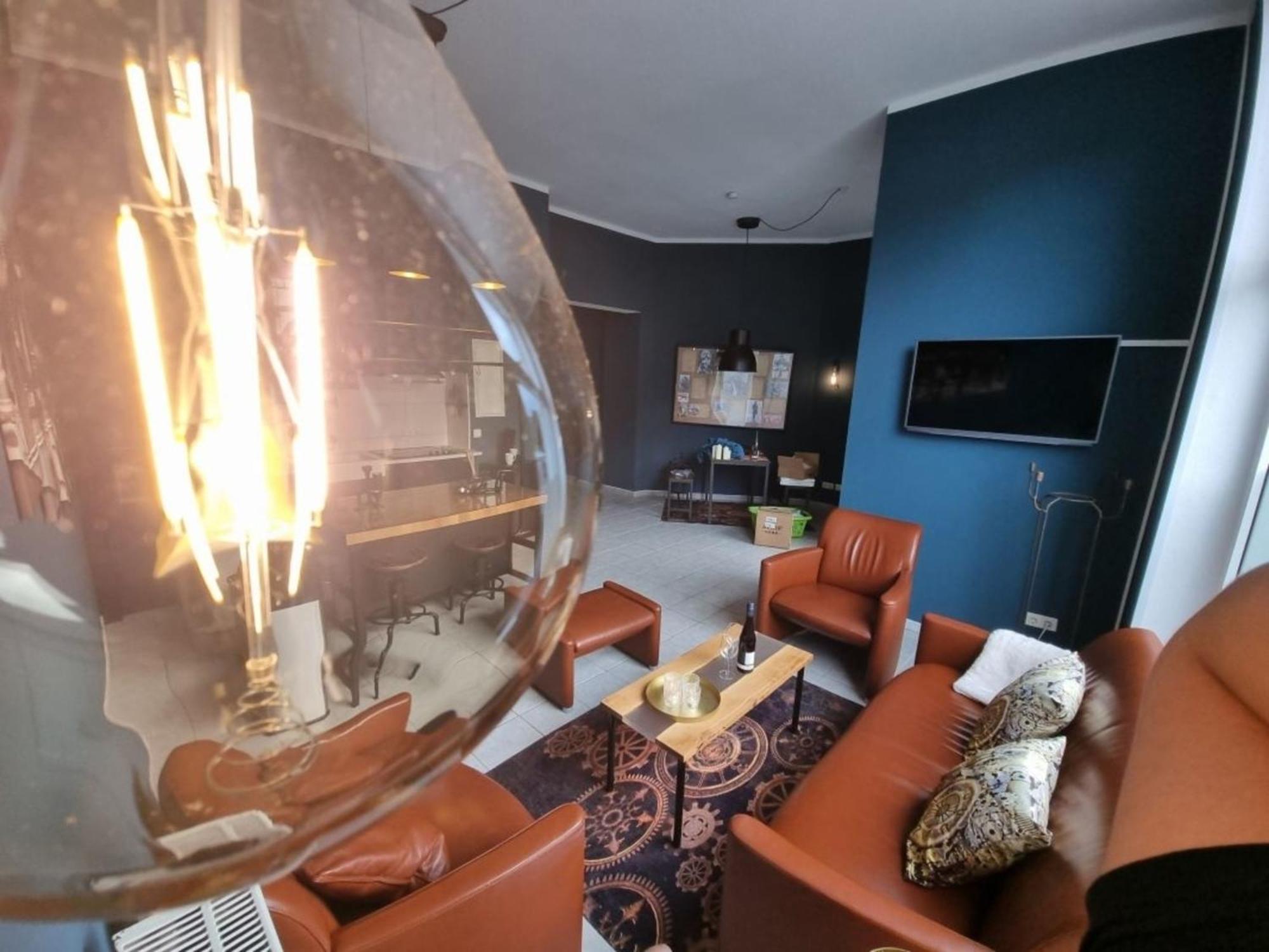 Retroversum Themen-Ferienwohnung บาดเอินเฮาเซน ภายนอก รูปภาพ